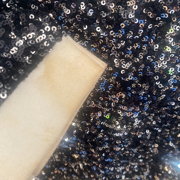 ST.JOHN silk sequins cardigan size S. - Picture 11 of 11